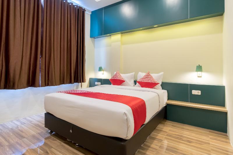 Oyo 727 Merlion Hotel Медан Екстер'єр фото